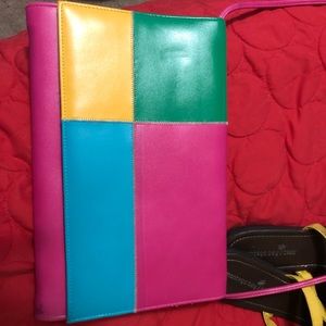 80s purse. Great condition. Great for nights out